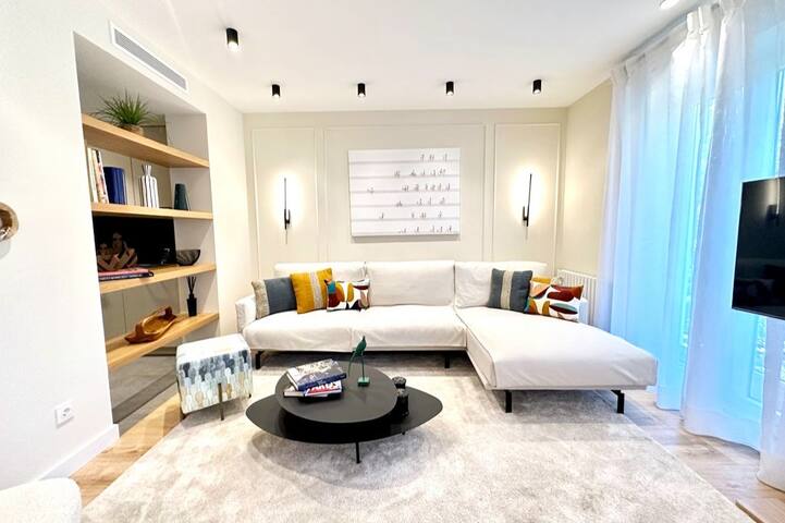 Apartment in the Center of Madrid- Salamanca gallery image 3