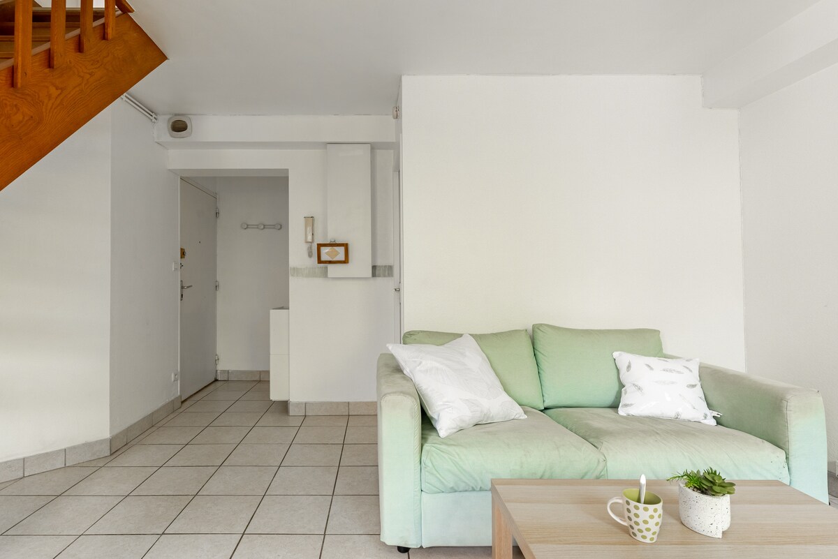 Annonce Airbnb populaire: Duplex with private parking à Faubourg Sud