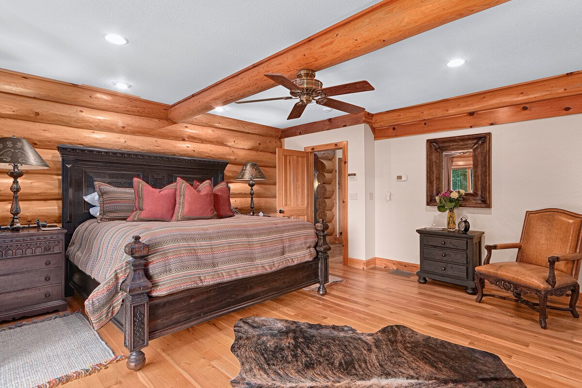 Nivel principal principal principal. La cama es muy alta. Una consideración si hay problemas de movilidad.