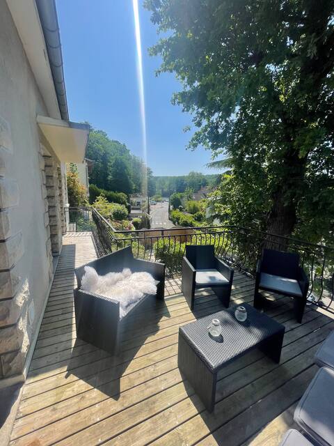 Modern house in countryside 45 min from Paris
