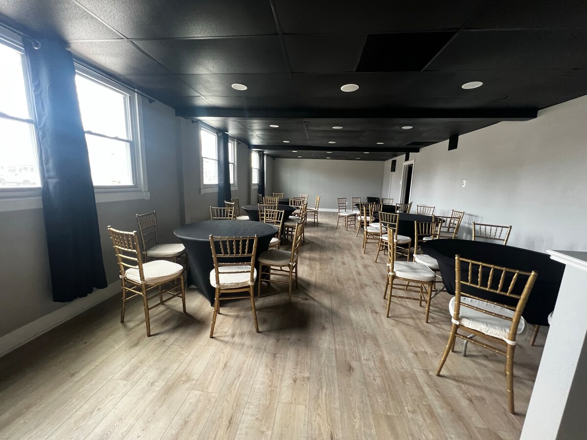 Intimate Event Space Houses for Rent in Prospect Park, Pennsylvania, United States Airbnb