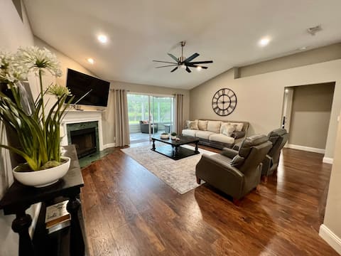 Popular Airbnb listing: Casa de Vera House by the Pond in Sans Pareil