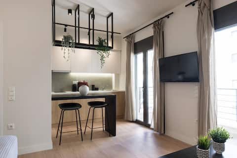 Top performing Airbnb: Academy Elegant Apartment #302 in ΜΕΤΑΞΟΥΡΓΕΙΟ