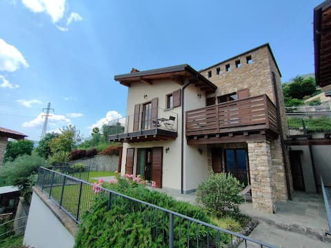 Iseo Lake Rental - Cuneo House