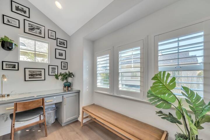 $1.8M Luxe MeiCasa | 5min Levi | EV | Massage Beds gallery image 5