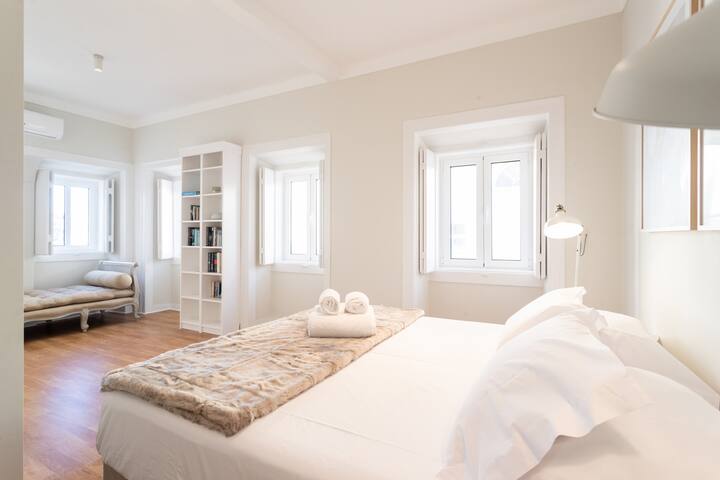 MY LX FLAT Charming in Cascais gallery image 4