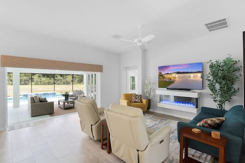 Top Airbnb: New Luxury Home-Pool-Waterfront View-3 King Suites in Leesburg