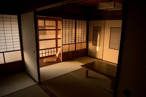 Benton Guesthouse: Nostalgic Shōwa-era (ex-Akiya)