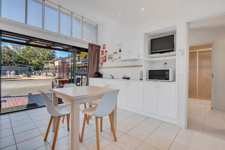 2 Bedroom Deluxe Villa - Windsor, Australia