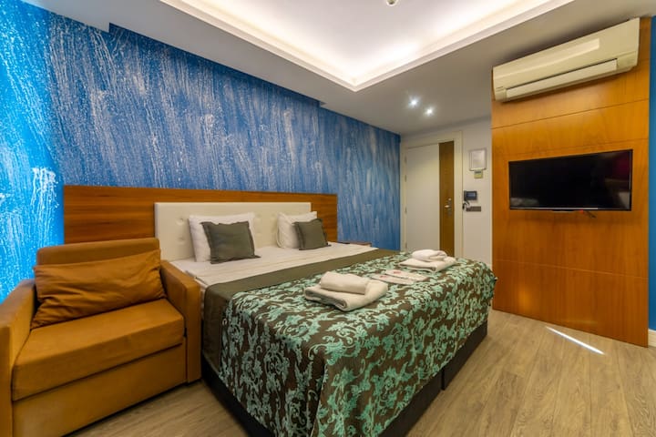 Tema 242 Hotel managed Airbnb listing 3