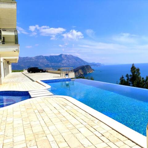 Apartment ALtezza 1 with pool and best view