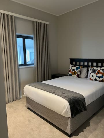 2 Bedroom Modern Century City Apartment gallery image 4