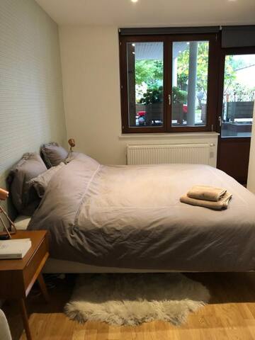 Lovely duplex & big garden -1 to 6 guests gallery image 5