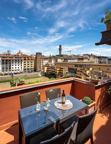 Luxury River with Terrace gallery image 2