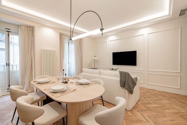 Chamberi V 2BR 2BH gallery image 2