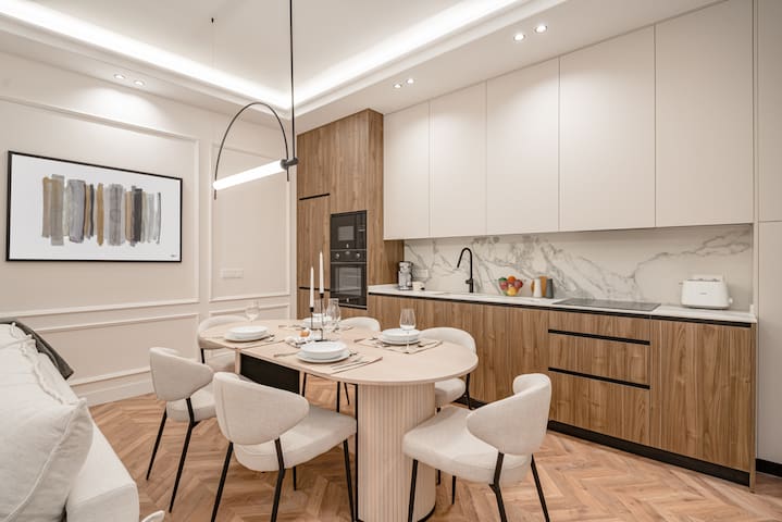 Chamberi V 2BR 2BH gallery image 5