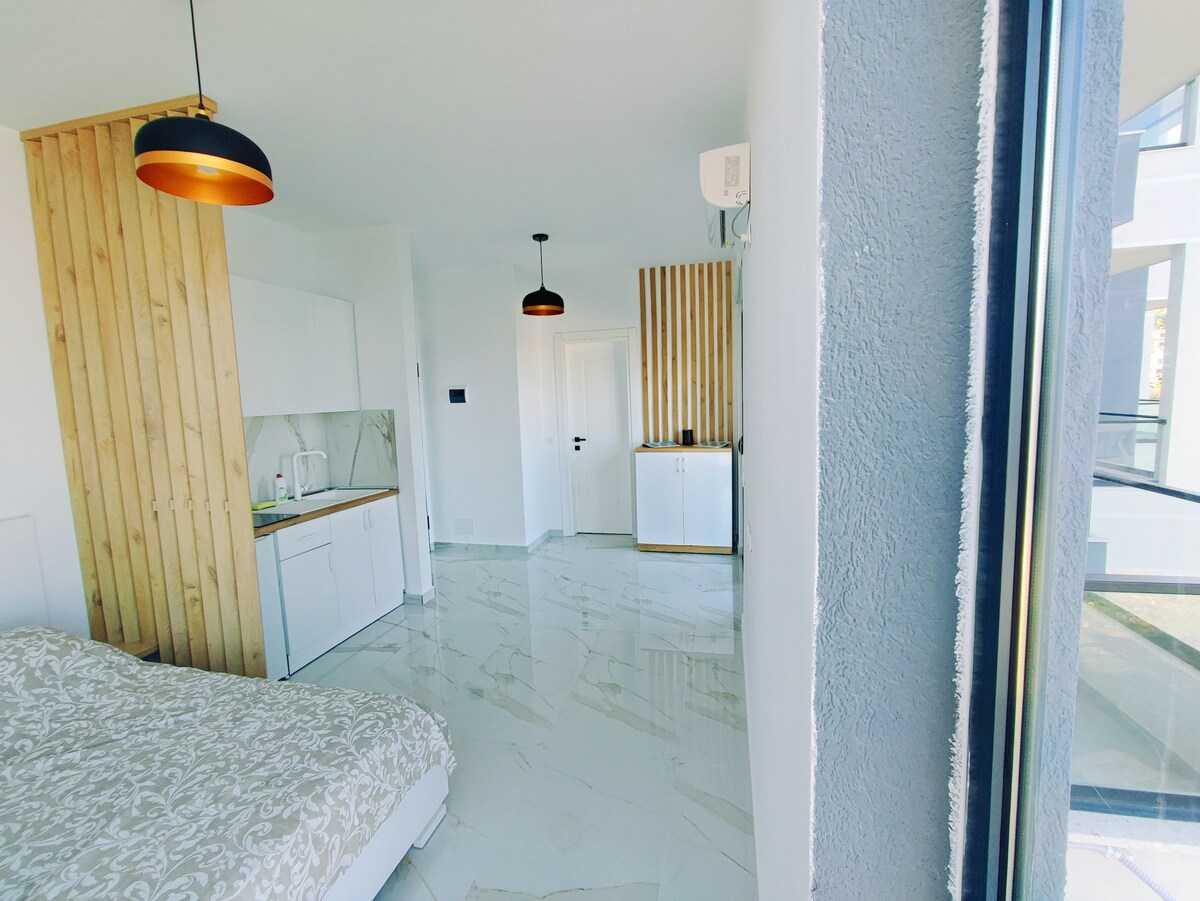 Listing 902644641739926634