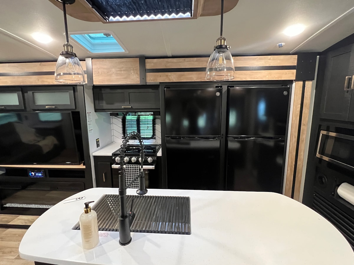 Sharp Glamper Relaxing 1 bed 1 bath