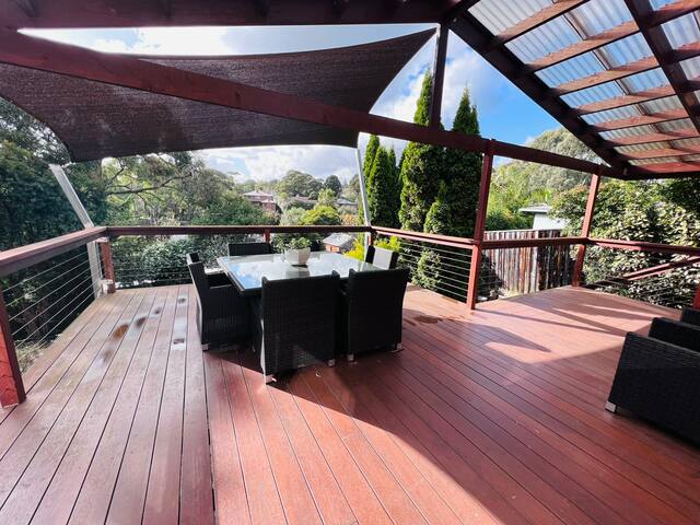 Spacious 4BR, 2BA, 1Study House with Serene Views gallery image 4