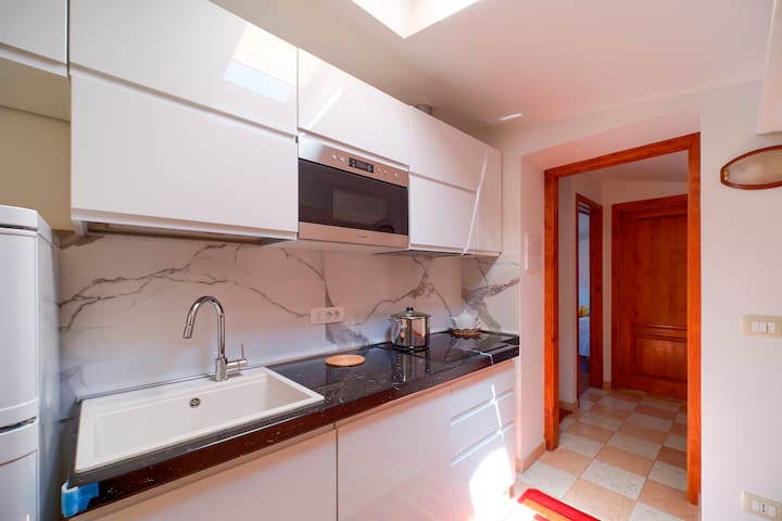 Benci Lalli Apartment