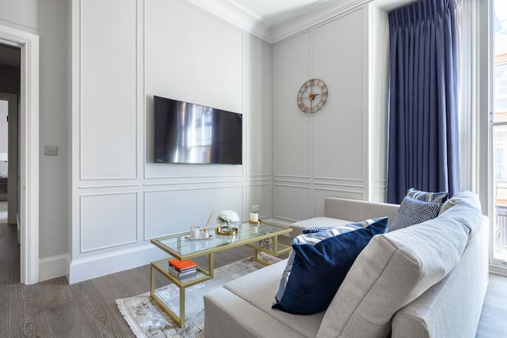 The Harrods Residence Luxury + Air Con