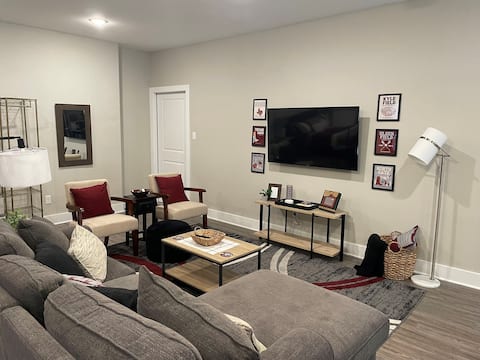 Top Airbnb: Aggie 1st Down Casita in College Station