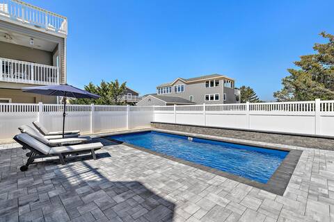 BRAND NEW w/ POOL one off beach