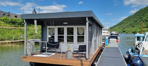 The houseboat Moseltraum