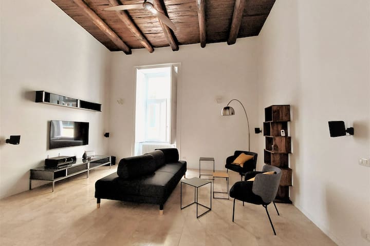 “Al Centro di Napoli”