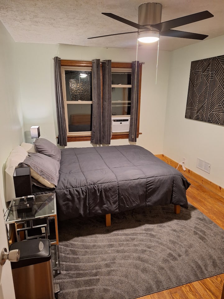 Upstairs bedroom #2.