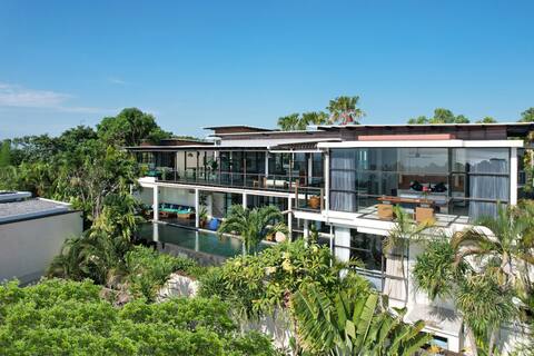 Ocean view 10 BR Villa Jimbaran