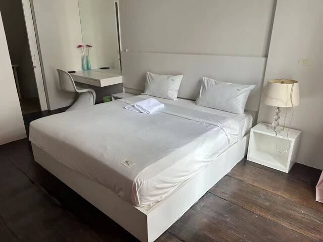 6Br TownHouse@city center/100m@EMSphere/500m@BTS gallery image 2