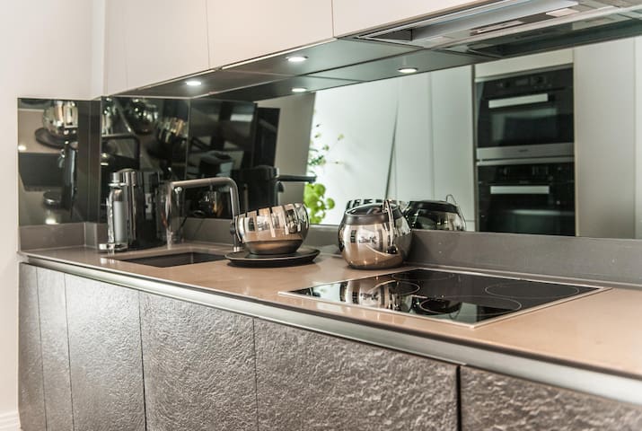 3 bed, close by to Covent Garden gallery image 3