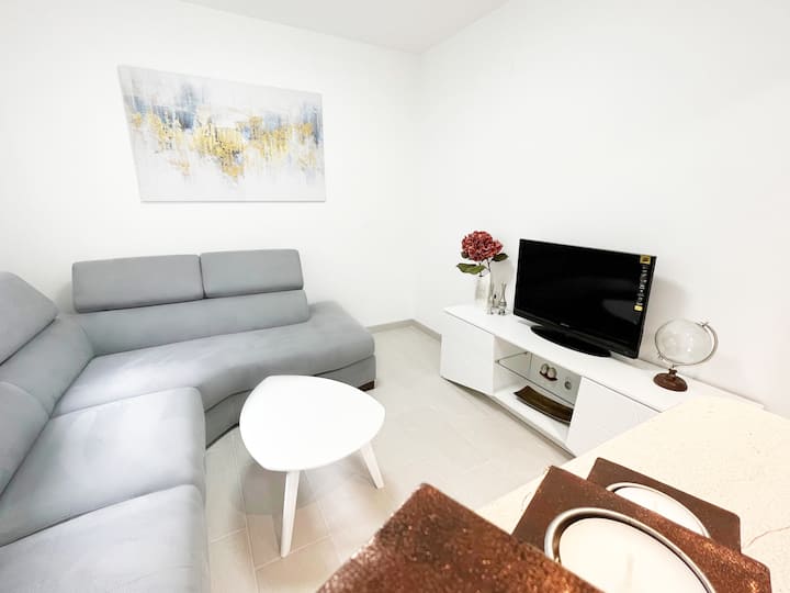 Lux 1br Apartment & Parking In Kotor - Kotor