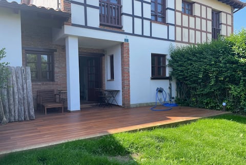 Townhouse with garden in Comillas
