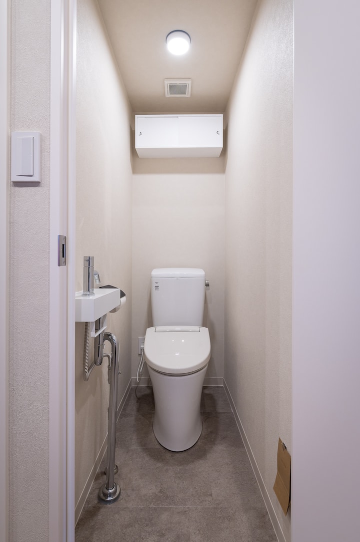トイレは明るく清潔です。