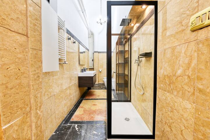 200m² Oasis between Vatican and Via del Corso gallery image 5