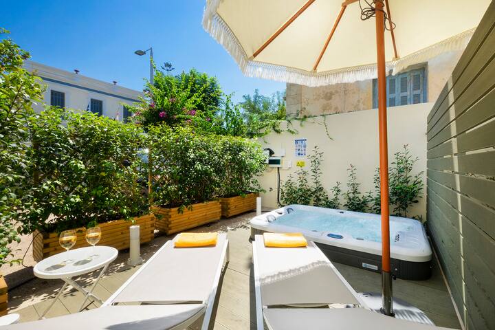 Casa Verde Residence, 4 BA, 2 BA, heated Jacuzzi! gallery image 2