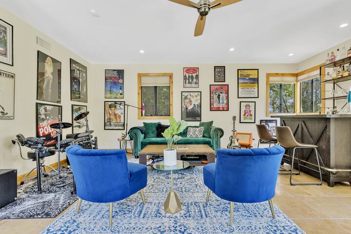 Private Villa | Tenis | Pool | Soccer | EV Charger gallery image 3