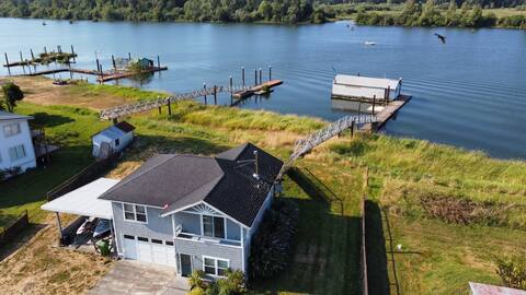 Sportsman Paradise - Columbia Riverfront/Dock