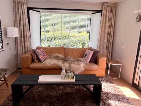 Beautiful chalet on the Leekstermeer; the Getaway