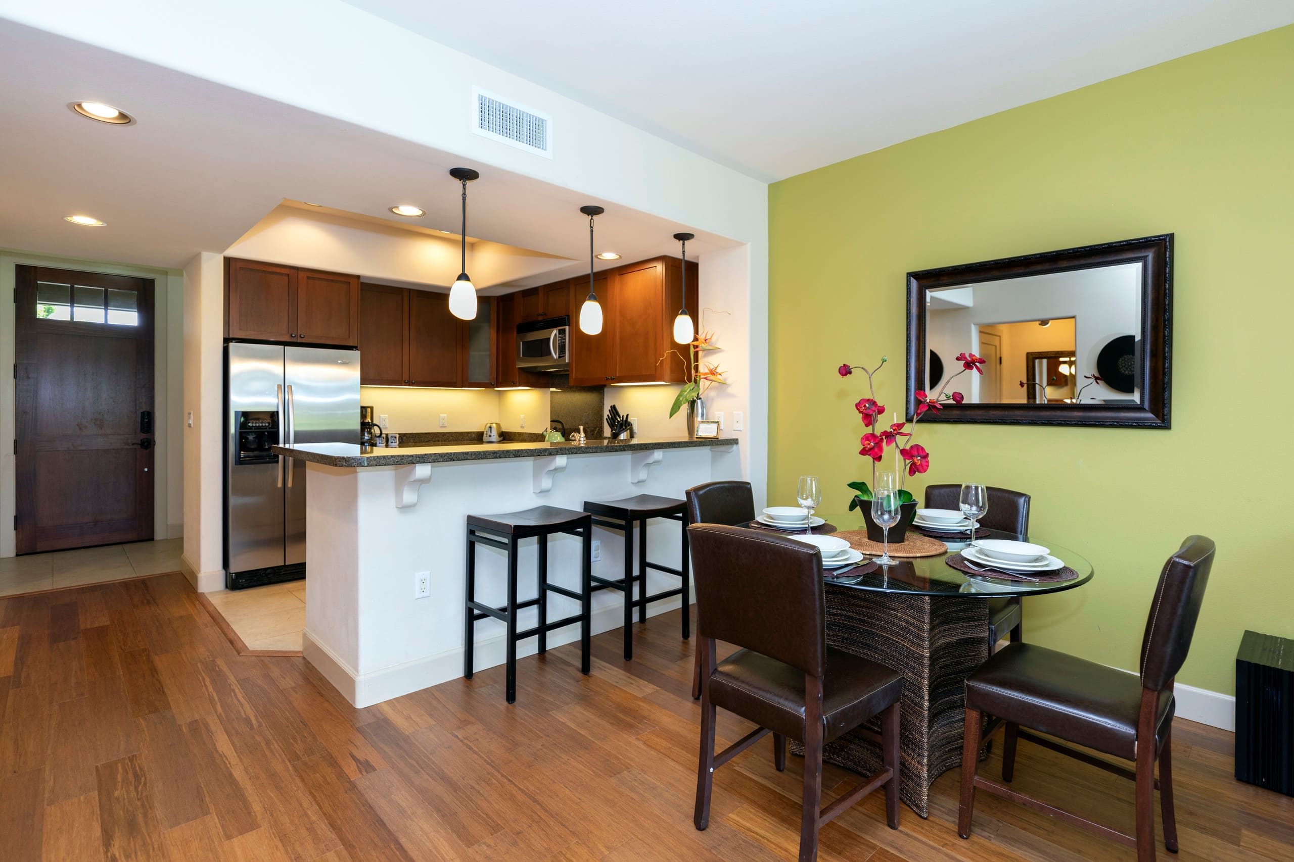 Beautiful 2 B/B with Ocean Club, Restaurant/Bar - Photo 14