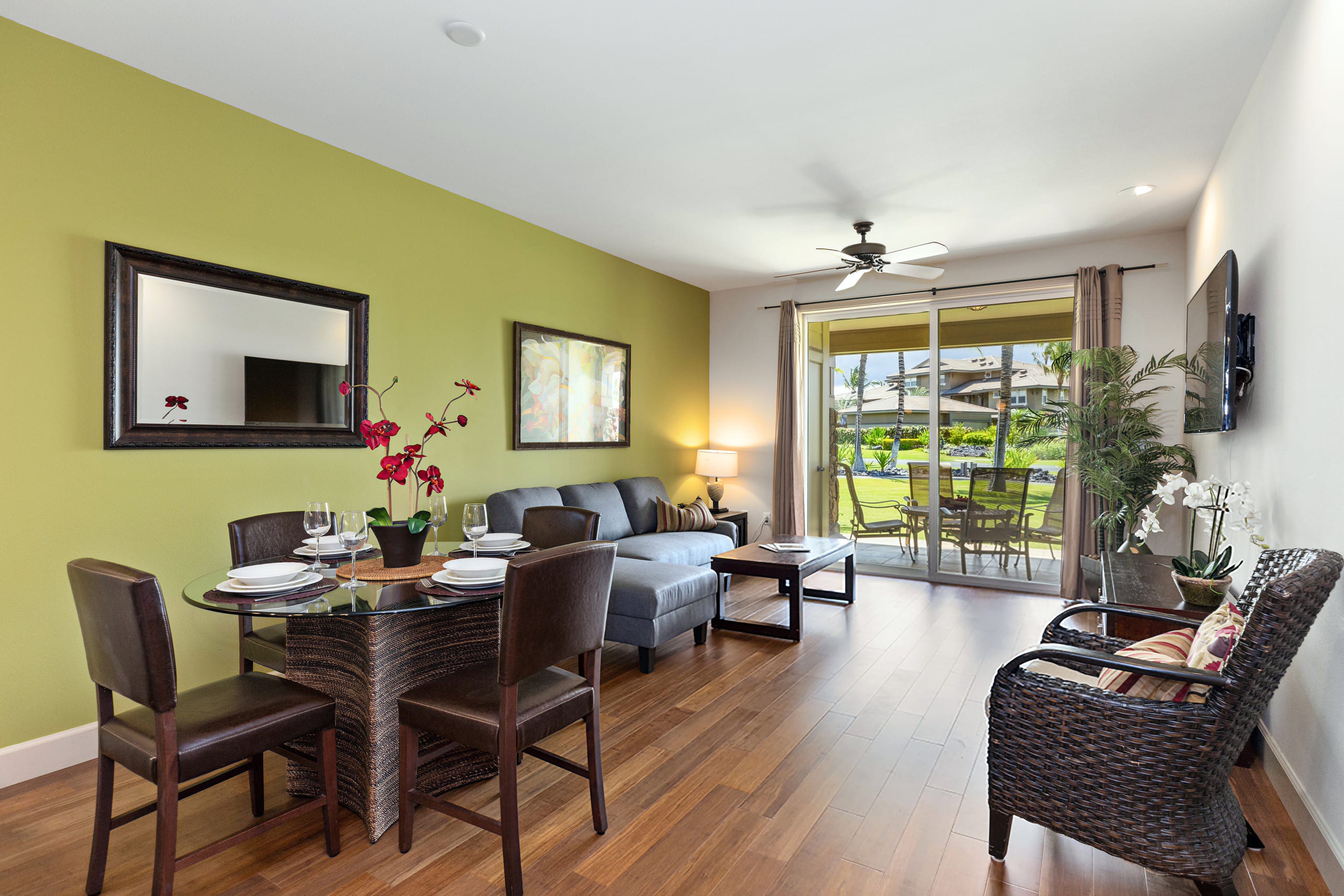Beautiful 2 B/B with Ocean Club, Restaurant/Bar - Photo 16