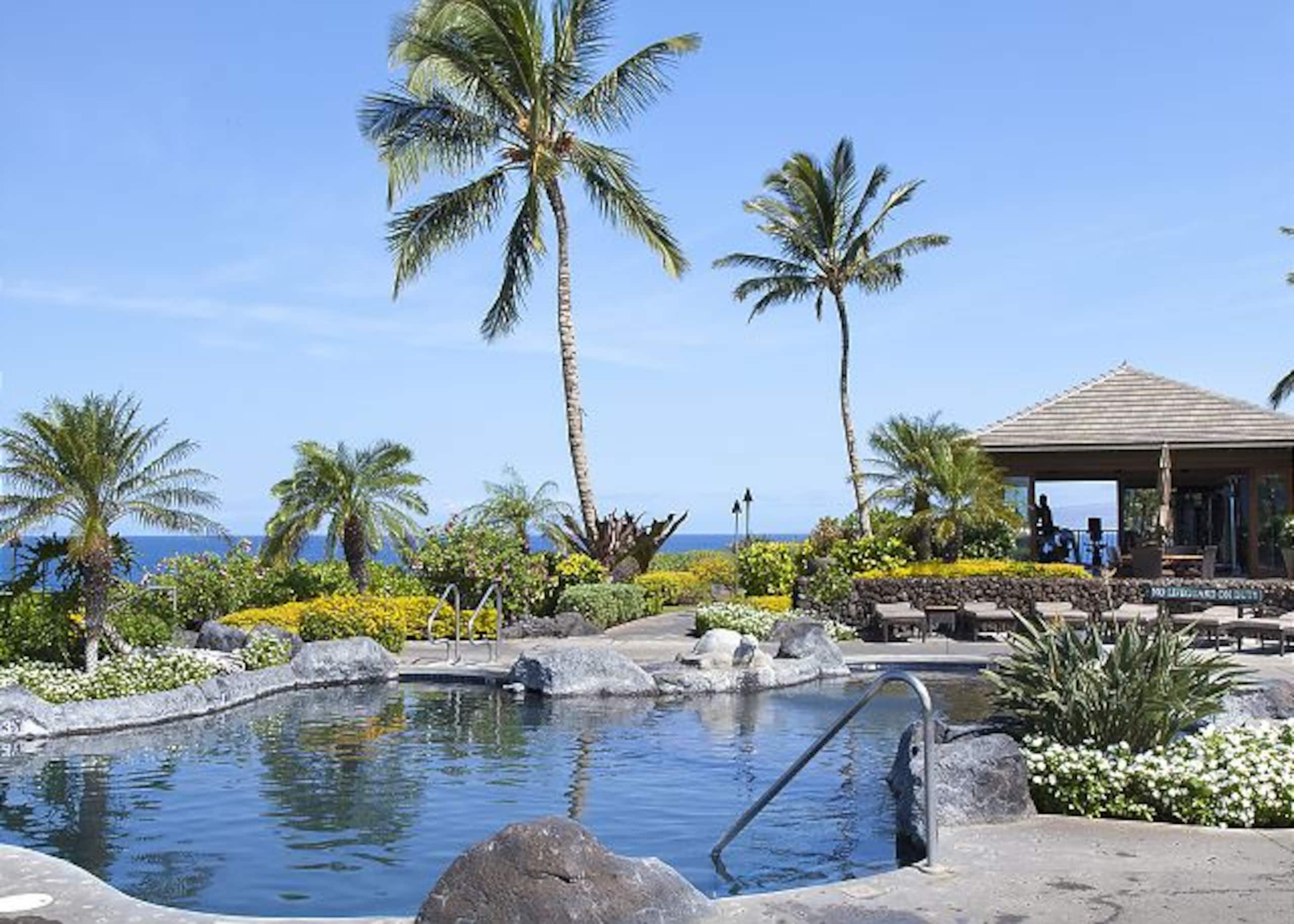 Beautiful 2 B/B with Ocean Club, Restaurant/Bar - Main photo