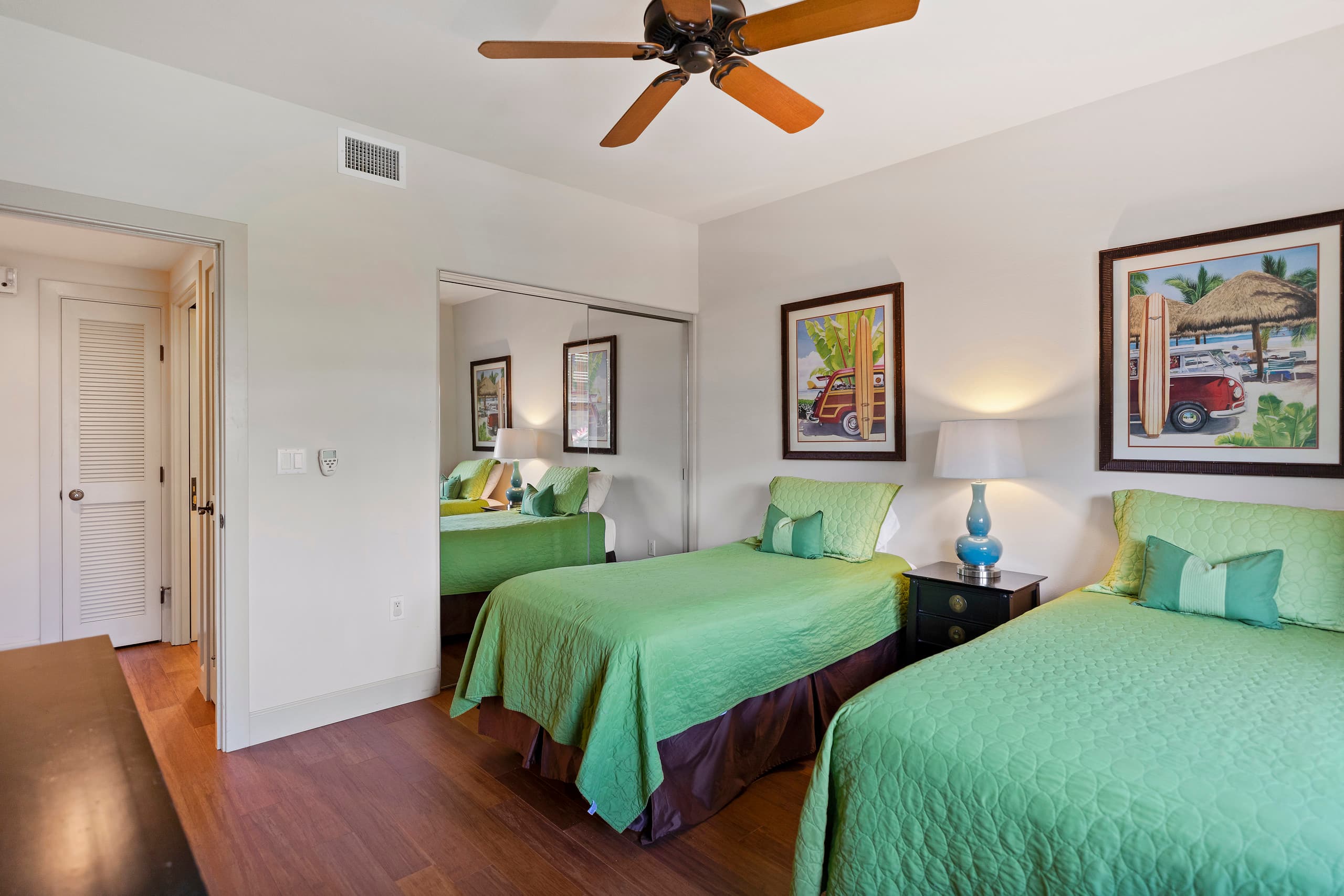 Beautiful 2 B/B with Ocean Club, Restaurant/Bar - Photo 26