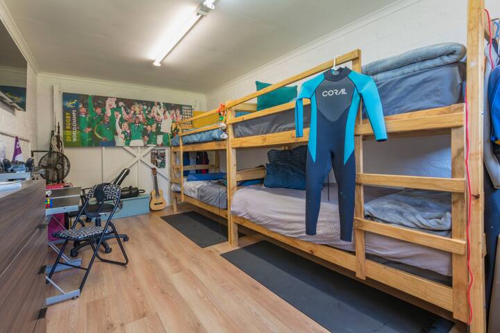 Melkbos Family Home, 3 mins from the beach. gallery image 4