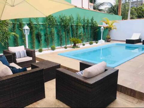 Suite for 3 | Air-Conditioning + Pool 2 Blocks from the Sea