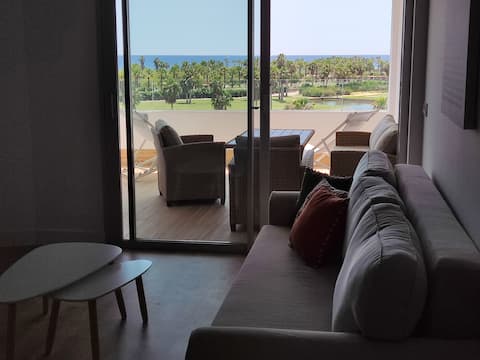 Anuncio de Airbnb popular: Mar de Astrid, Wonderful ocean and golf views en Motril