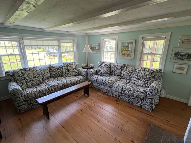 Walk to Mansion Beach! gallery image 3