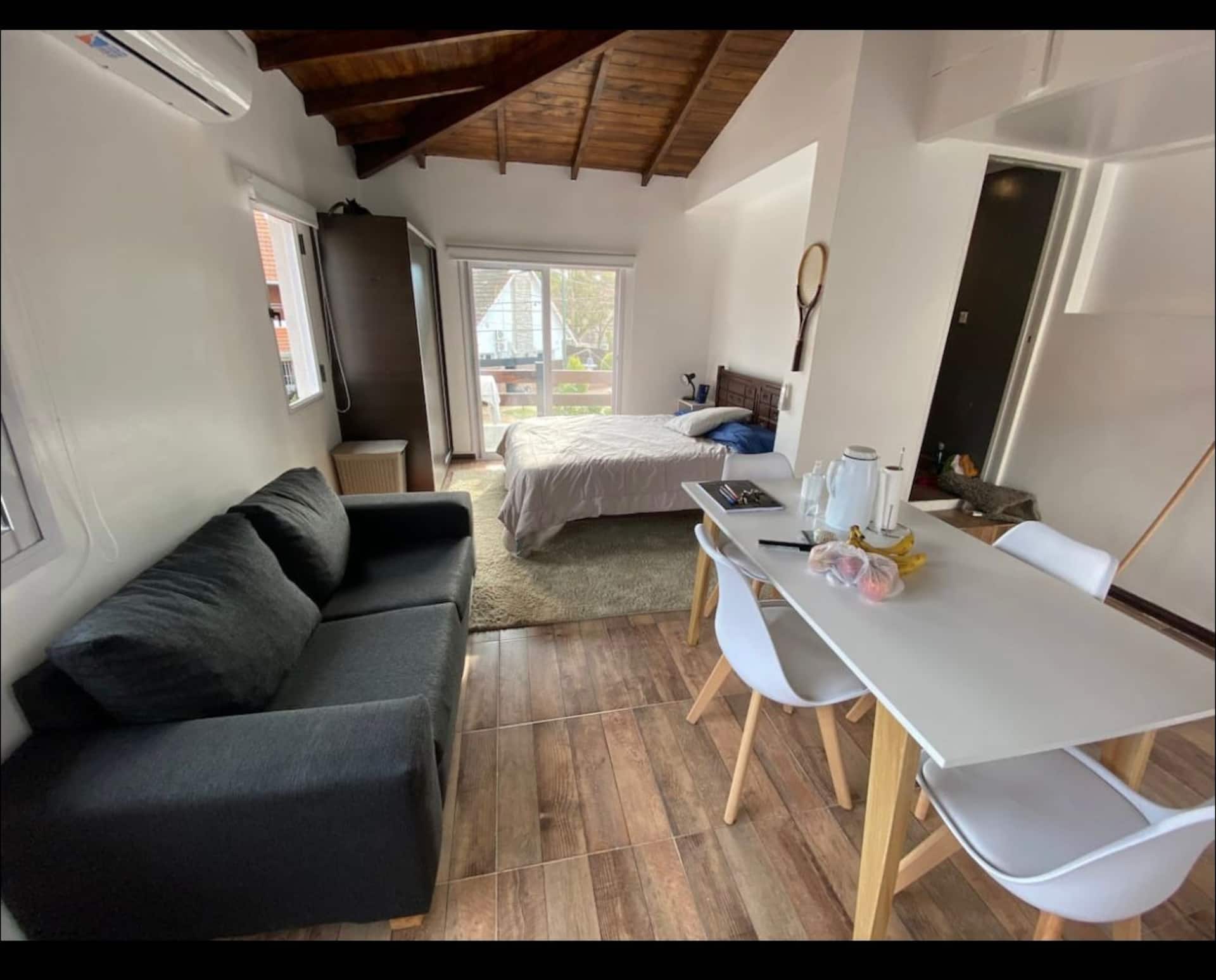 Quarto em apartamento em San Isidro